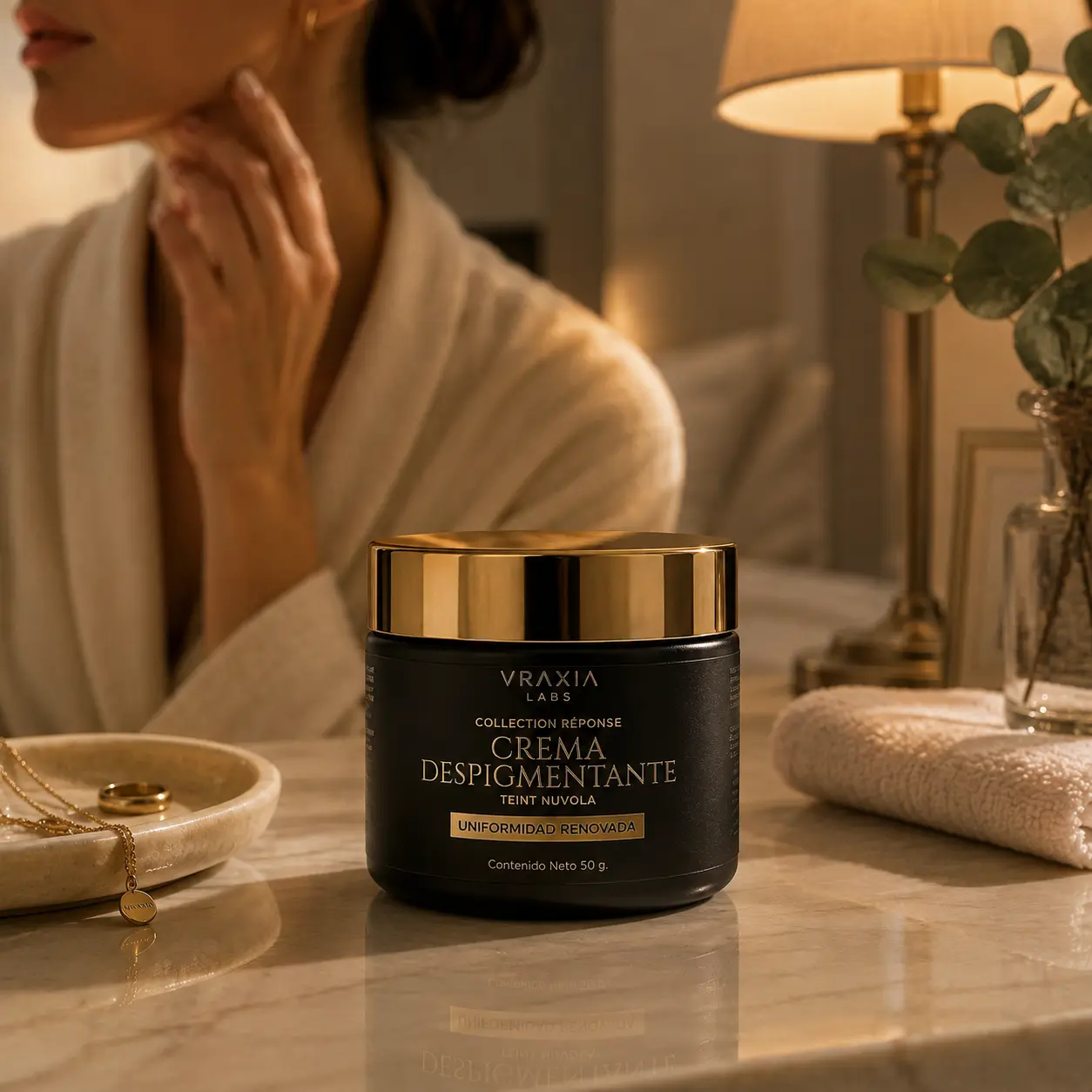 Crema facial nocturna Teint Nuvola de VRAXIA LABS en una rutina de cuidado facial